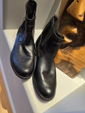 Timberland Savin Hill boots black leather style 8669A sz 8.5